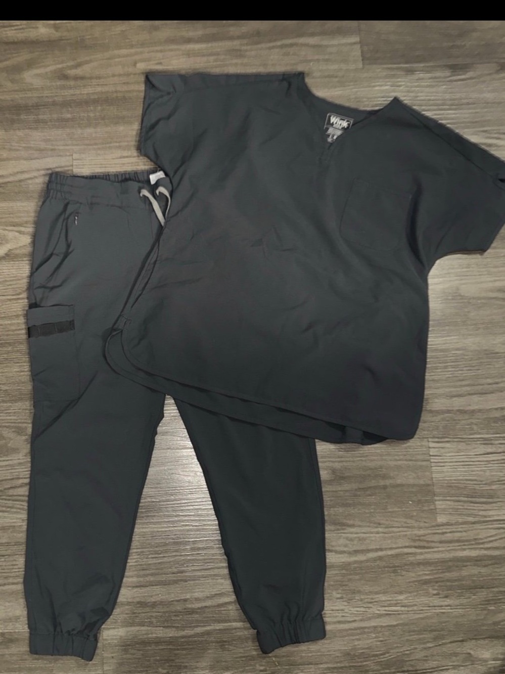 Wink Renew Scrub Set